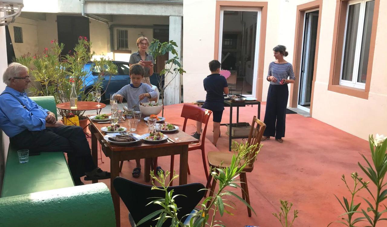 Boutique-Ferienwohnung Im Alten Weinhaus Moser Grünstadt Buitenkant foto