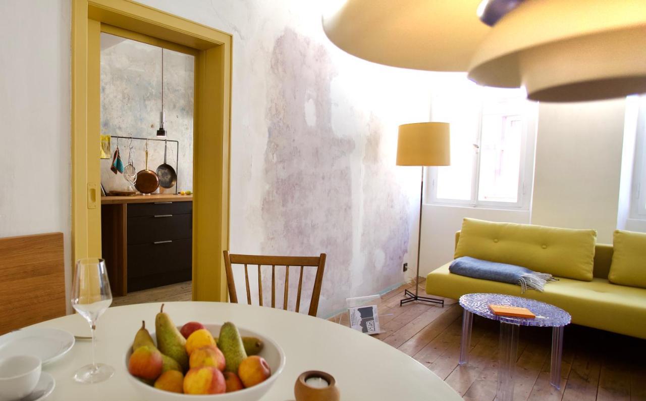 Boutique-Ferienwohnung Im Alten Weinhaus Moser Grünstadt Buitenkant foto