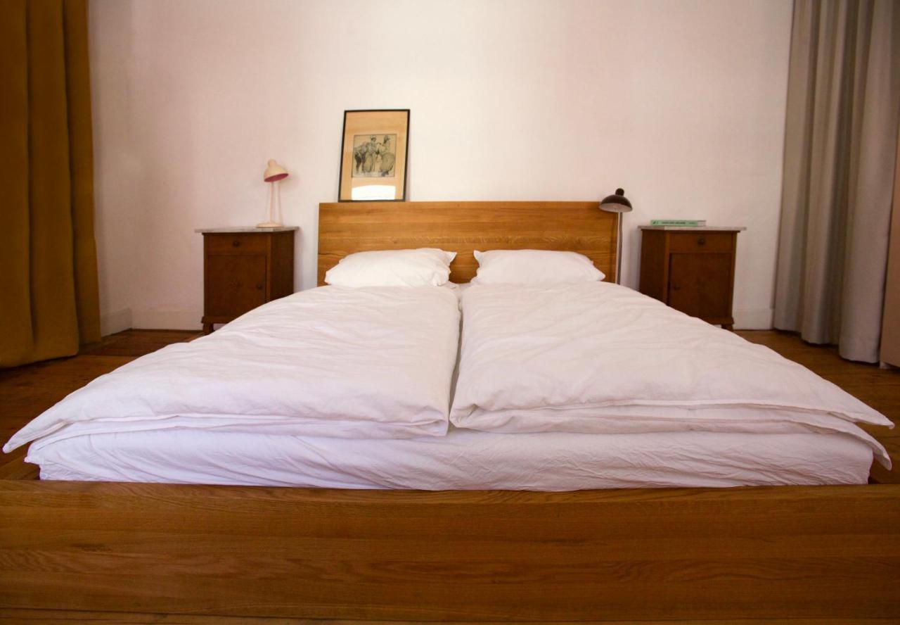 Boutique-Ferienwohnung Im Alten Weinhaus Moser Grünstadt Buitenkant foto