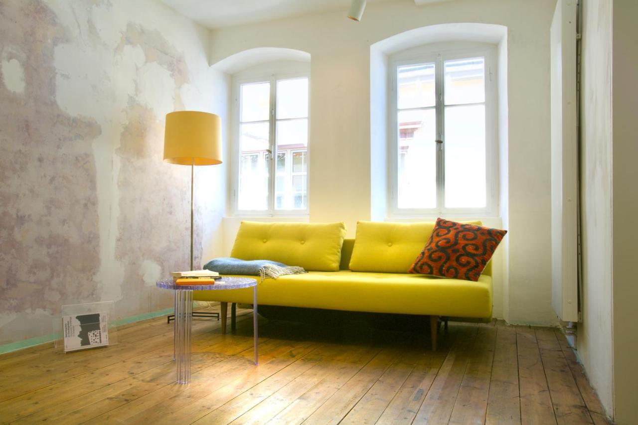 Boutique-Ferienwohnung Im Alten Weinhaus Moser Grünstadt Buitenkant foto
